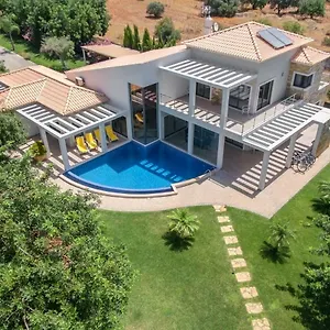 Family District de Faro