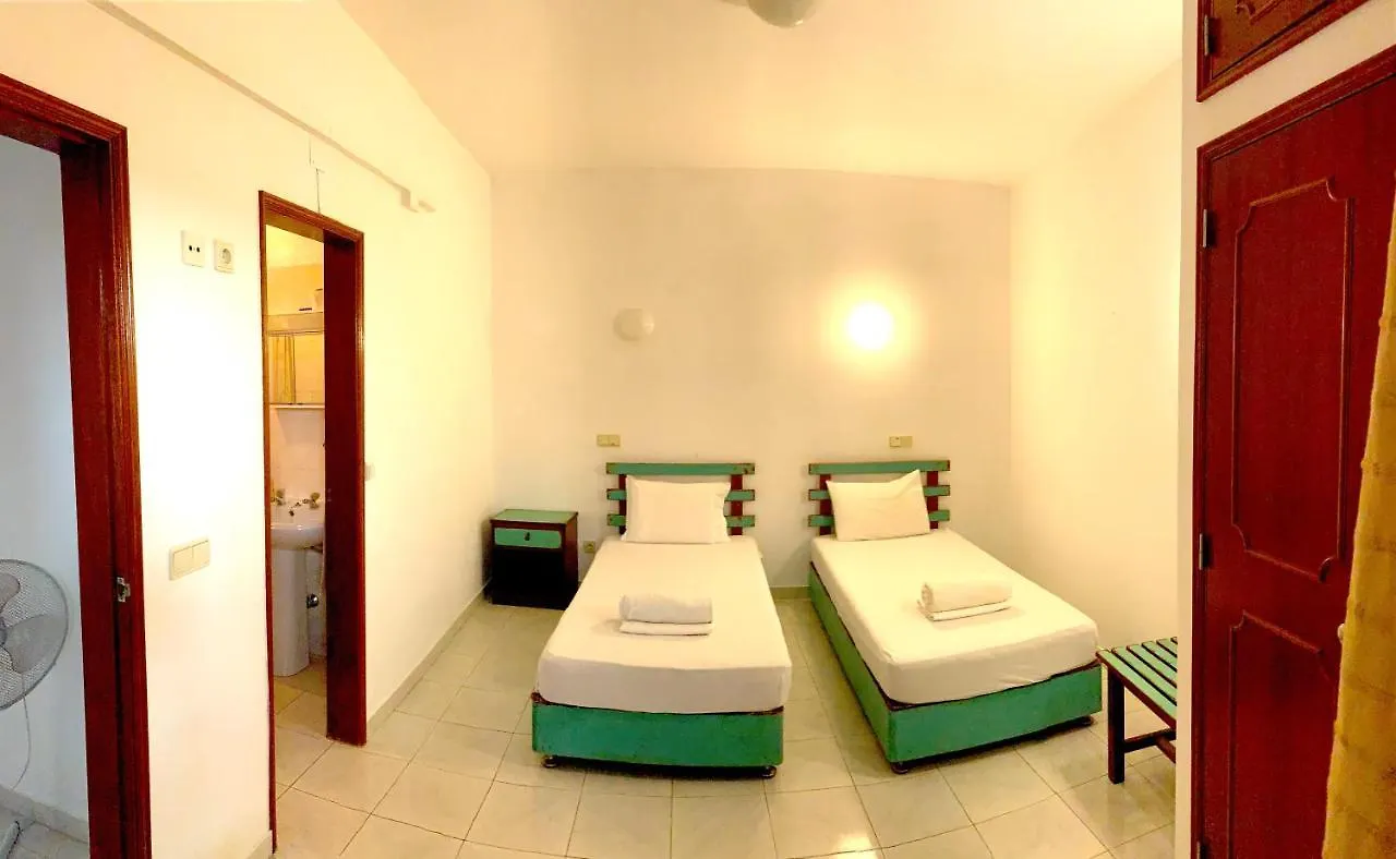 The Central Guesthouse فارو بيت ضيافة