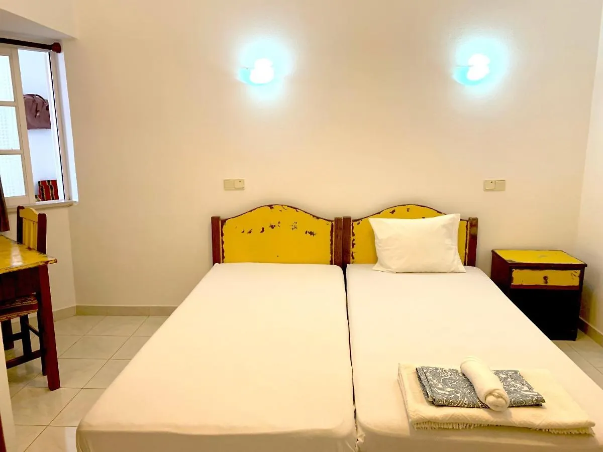 The Central Guesthouse Faro Pensionat